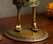Beaded round base