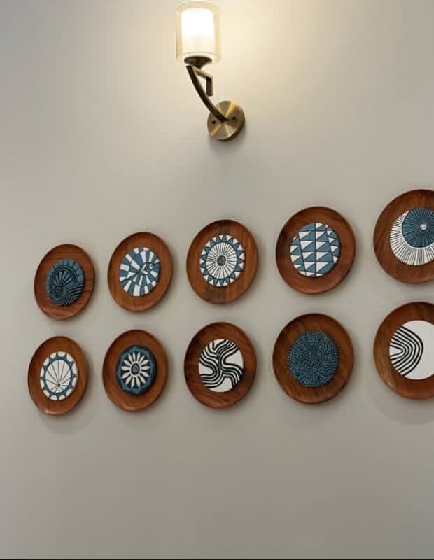 Wooden Plates Wall Décor