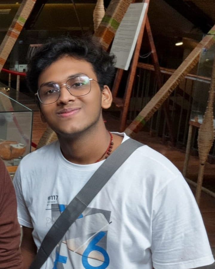 Dhruv, Tech Head at Vistara Ateliers